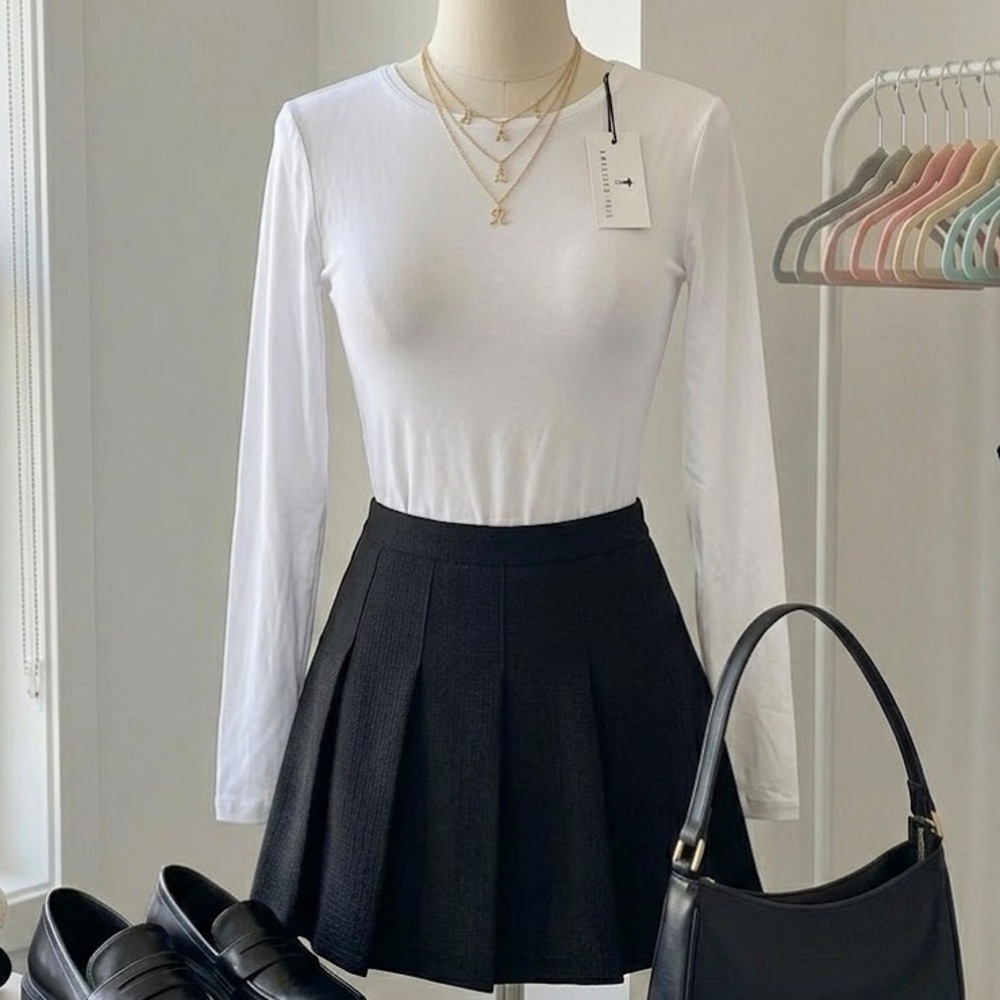 White Bodysuit NWT Size Large Sleek Chic Top